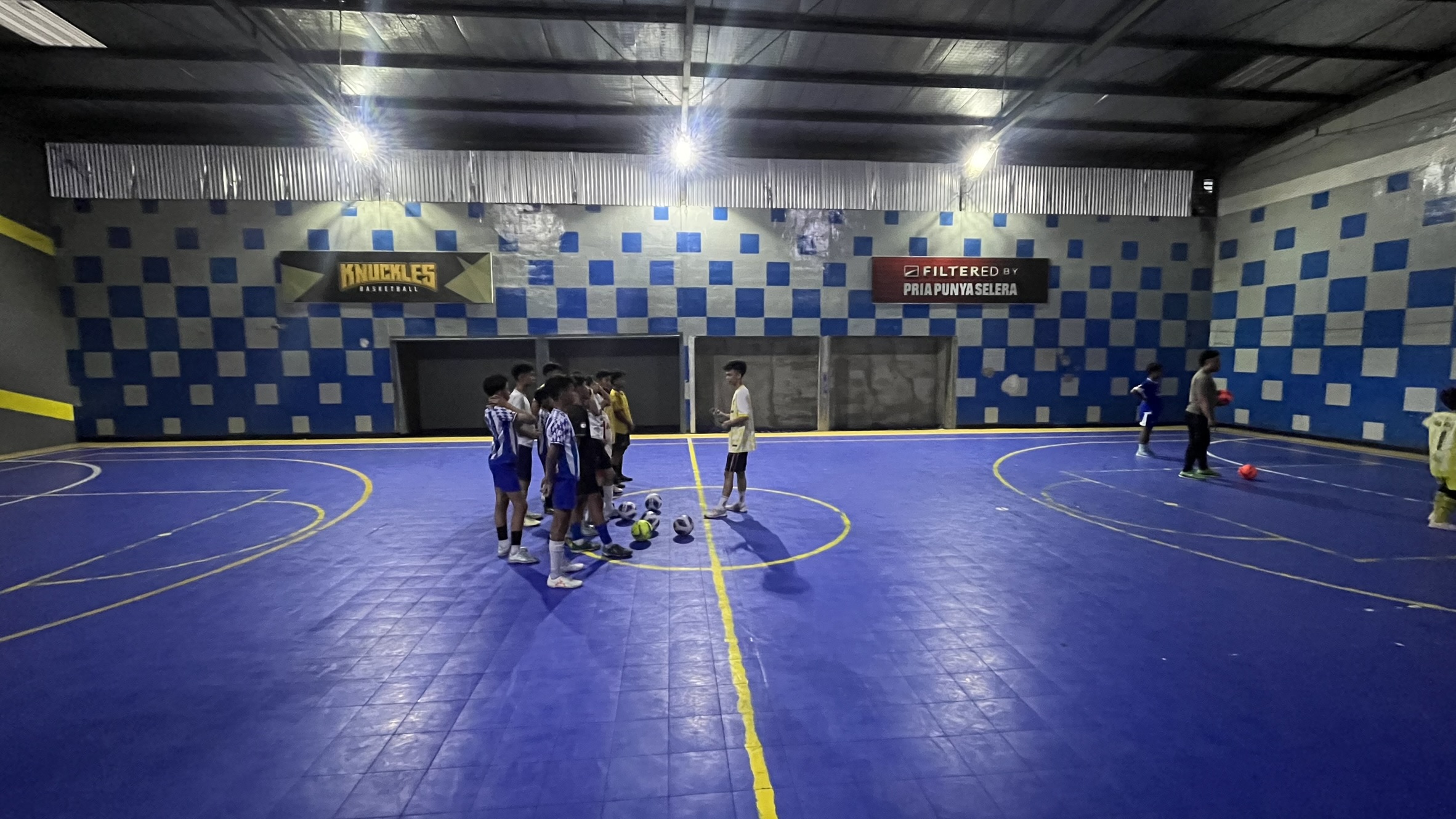 Tim sebelum kick-off